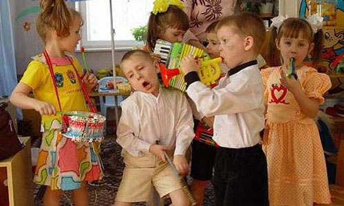 С начала 2006 г. в ДТП погибли около 200 детей