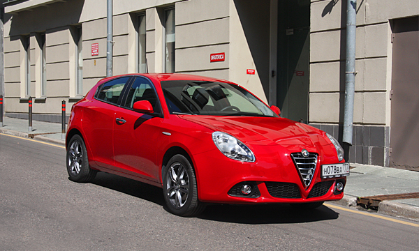 Все еще итальянка. Тест-драйв Alfa Romeo Giulietta