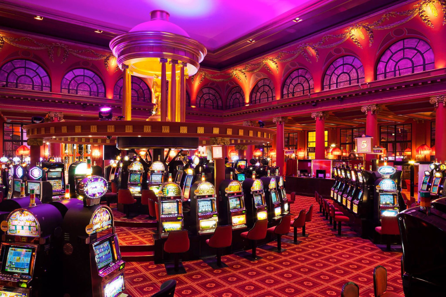 Фото: facebook.com/pg/hotelbarrierelenormandydeauville