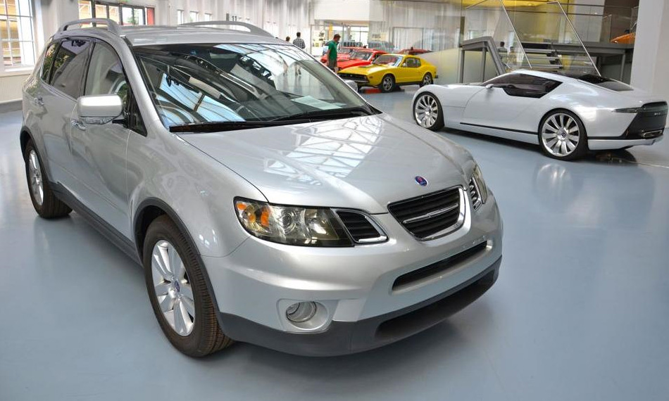 Шведская сага: кроссовер Saab 9-6X попал в кадр