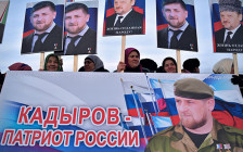 Участники митинга под лозунгом «В единстве наша сила» в поддержку Рамзана Кадырова в Грозном, 22 января 2015 года, Чечня