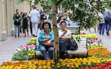 Туристы из Китая в ГУМе, июнь 2016 года


