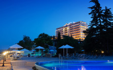Корпус отеля ​Riviera Sunrise Resort & Spa



