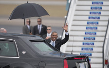 Президент США Барак Обама в международном аэропорту в Гаване


