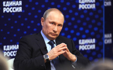 Президент РФ Владимир Путин на встрече с активом партии «Единая Россия», 3 октября 2013 года 




