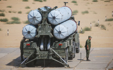 Зенитно-ракетный комплекс С-300
