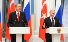 Президент России Владимир Путин и президент Турции Реджеп Тайип Эрдоган (справа налево) во время пресс-конференции, 2012 год


