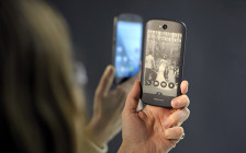 Смартфон YotaPhone 2


