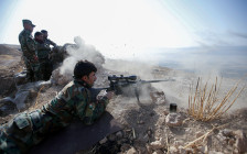 Курды атакуют позиции ИГ во время наступления. Октябрь 2016 года


