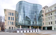 Бизнес-центр &laquo;Романов двор&raquo;