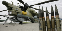 Ми-28Н «Ночной охотник»

Модификация вертолета Ми-28, предназначенная для круглосуточных боевых вылетов. Для работы в ночных условиях «Ночной охотник» оснащен тепловизором.

Модифицированный вертолет был принят на вооружение в 2009 году. На четырех точках подвески Ми-28Н может нести противотанковые ракеты «Атака» или «Штурм» (до 16 шт.), неуправляемые ракеты НАР С-8 (до 80 шт.) или противовоздушные ракеты «Стрелец» (до 4 шт.). Максимальная дальность полета — 450 км на крейсерской скорости 265 км/ч.

Сколько вертолетов участвовало в кампании, не сообщалось
