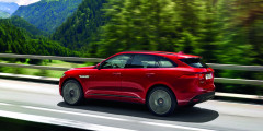 «Внутренняя конкуренция Jaguar с Land Rover исключена». Фотослайдер 1