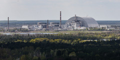 Новый саркофаг над разрушенным реактором Чернобыльской станции ввели в эксплуатацию в 2019 году. Строительство продолжалось с 2008 года под руководством международного фонда «Укрытие» (создан по инициативе стран «Большой семерки» под управлением Европейского банка реконструкции и развития). Проект обошелся в €1,5 млрд