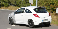 Новую Opel Corsa OPC заметили на тестах. Фотослайдер 0