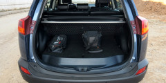 Лучшее - враг кроссовера: Honda CR-V и Toyota RAV4. Фотослайдер 1