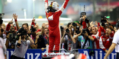 Назад в 2011-й. Почему Mercedes AMG проиграл Гран-при Сингапура. Фотослайдер 5
