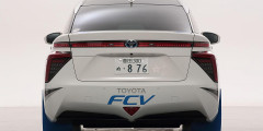 Toyota построила водородный седан для участия в ралли. Фотослайдер 0