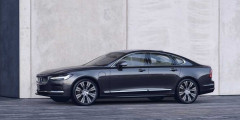 Volvo показала обновленный седан S90 и универсал V90