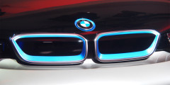 BMW рассекретила свой первый электромобиль. Фотослайдер 1