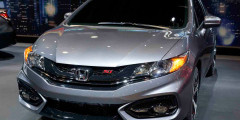 Honda представила обновленный Civic в кузове купе. Фотослайдер 0