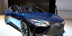 Lexus рассекретил предвестника нового LS. Фотослайдер 0