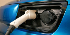 Kia Soul EV признали самым экологичным автомобилем года. Фотослайдер 0