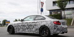 BMW M2 оснастят роботизированной коробкой передач. Фотослайдер 0