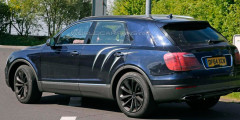 Кроссовер Bentley Bentayga замечен без камуфляжа. Фотослайдер 0