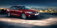 Volkswagen назвал российские цены на дополнительную комплектацию Jetta. Фотослайдер 0