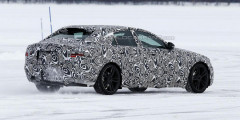 В сеть попали фотографии новой модели Jaguar . Фотослайдер 0