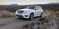 Mercedes-Benz GLK: причесали и представили публике. Фотослайдер 0