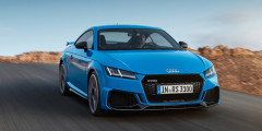 Audi обновила спорткупе и родстер TT RS