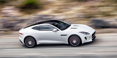 Объявлены российские цены на купе Jaguar F-Type. Фотослайдер 0