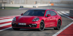 Porsche Panamera GTS
