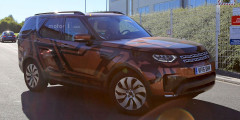 Новый Land Rover Discovery представят осенью. Фотослайдер 0