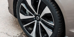 Тест-драйв Audi A4, Jaguar XE и Volvo S60 - Volvo внешка