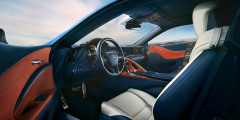 Флагманский спорткар Lexus LC 500 получил гибридную версию. Фотослайдер 0