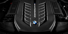 BMW представила самую мощную версию 7-Series. Фотослайдер 0
