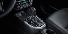 Hyundai рассекретил комплектации компактного кроссовера Creta. Фотослайдер 1
