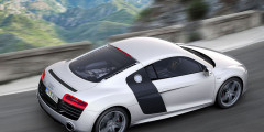 Audi R8 стал еще легче и быстрее. Фотослайдер 0