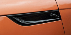 Lexus LC500 против Jaguar F-Type - Jaguar элементы