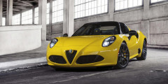Alfa Romeo рассекретила серийную версию 4C Spider. Фотослайдер 0