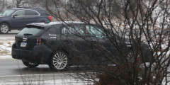 Компания Subaru вывела на финальные тесты новое поколение хэтчбека Impreza. Фотослайдер 0