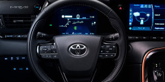 Toyota рассекретила новый водородный седан Mirai