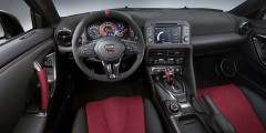 Обновленный Nissan GT-R получил версию Nismo. Фотослайдер 0