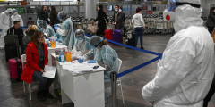 По данным на 18 марта, в Москве зафиксировано 56 случаев заболевания. Всего в России — 147 случаев.

Повышенные меры безопасности введены в аэропортах, рейсы на европейские направления отменены
 
