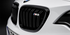 Купе BMW M2 получило пакет М Performance. Фотослайдер 0