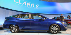 Honda представила два новых автомобиля из серии Clarity