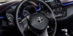 Toyota начала серийное производство кроссовера CH-R. Фотослайдер 1