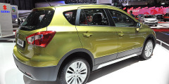 Новый Suzuki SX4 начали продавать в России. Фотослайдер 0